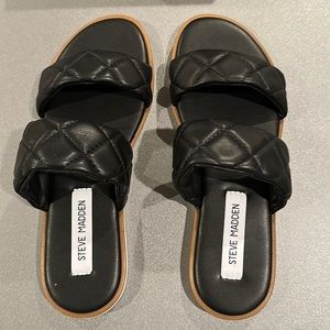 NIB Steve Madden ORSA sandal size 7